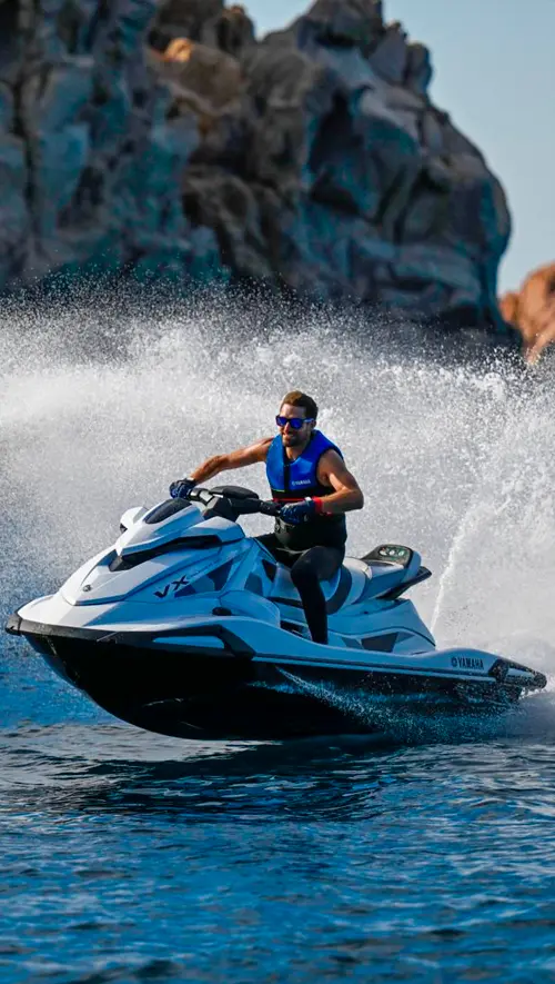 Moto de Agua Yamaha Waverunner modelo VX Cruiser HO Pure White Solid